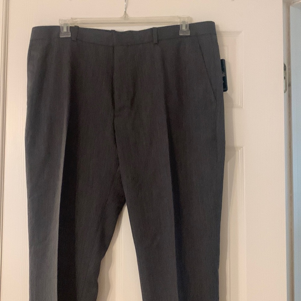 Men’s Perry Ellis brand new with tags dress pants size 38x32